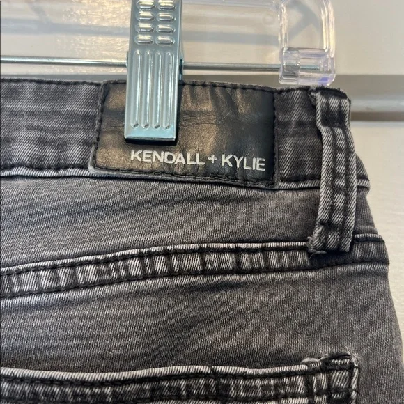 Kendall & Kylie Dark Gray the ultra babe Skinny Jeans size 7/28. - Picture 8 of 13